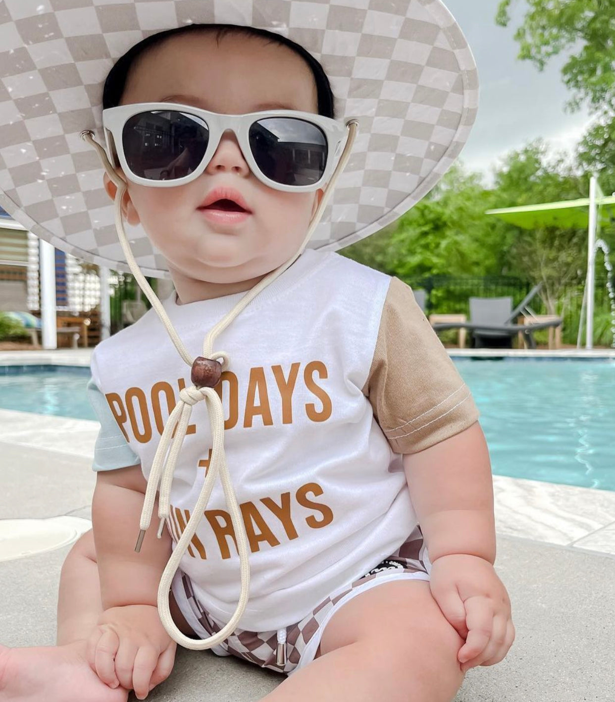 Pool Days + Sun Rays